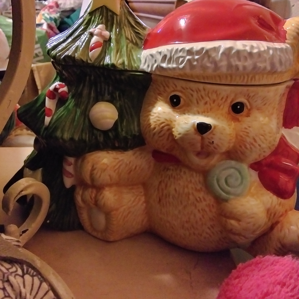 Bear and tree cookie jar